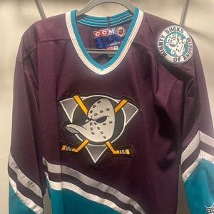 Retro CCM Purple/Teal Anaheim Mighty Ducks jersey. Men’s Large